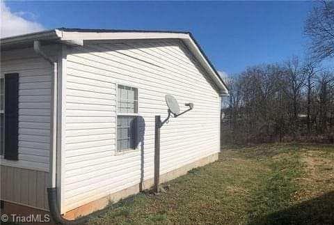 Manufactured Home at 100 Springs Court, Stony Point NC 28678, Stony Point, photo 20 of 22