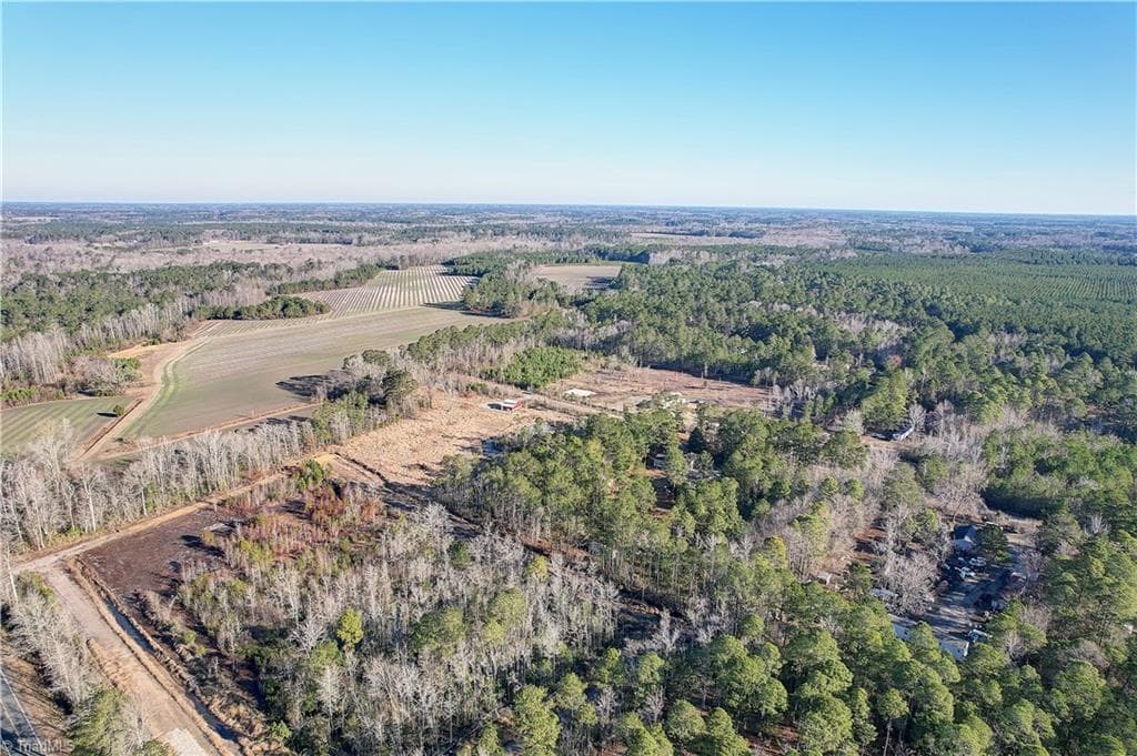 Single Family Residence at 105 Bay Drive, Tabor City NC 28463, photo 11 of 17