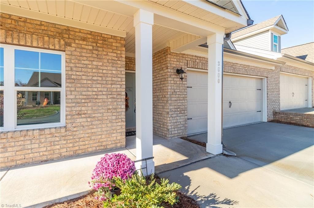 Stick/Site Built at 3600 Townland Circle, Clemmons NC 27012, photo 3 of 17