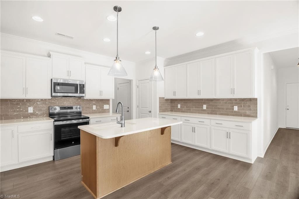 Stick/Site Built at 3600 Townland Circle, Clemmons NC 27012, photo 9 of 17
