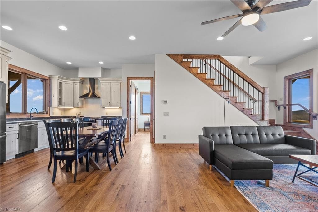 Stick/Site Built at 352 Great Sky Drive, Banner Elk NC 28604, Banner Elk, photo 9 of 26