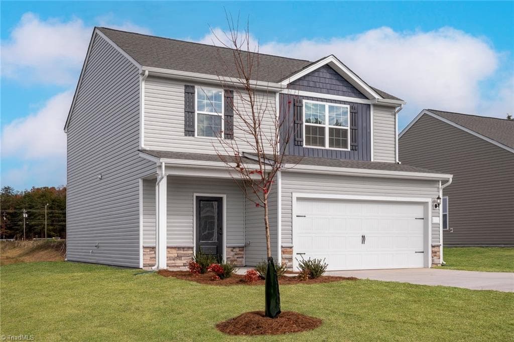 Stick/Site Built at 109 Courtland Drive, King NC 27021, photo 3 of 23