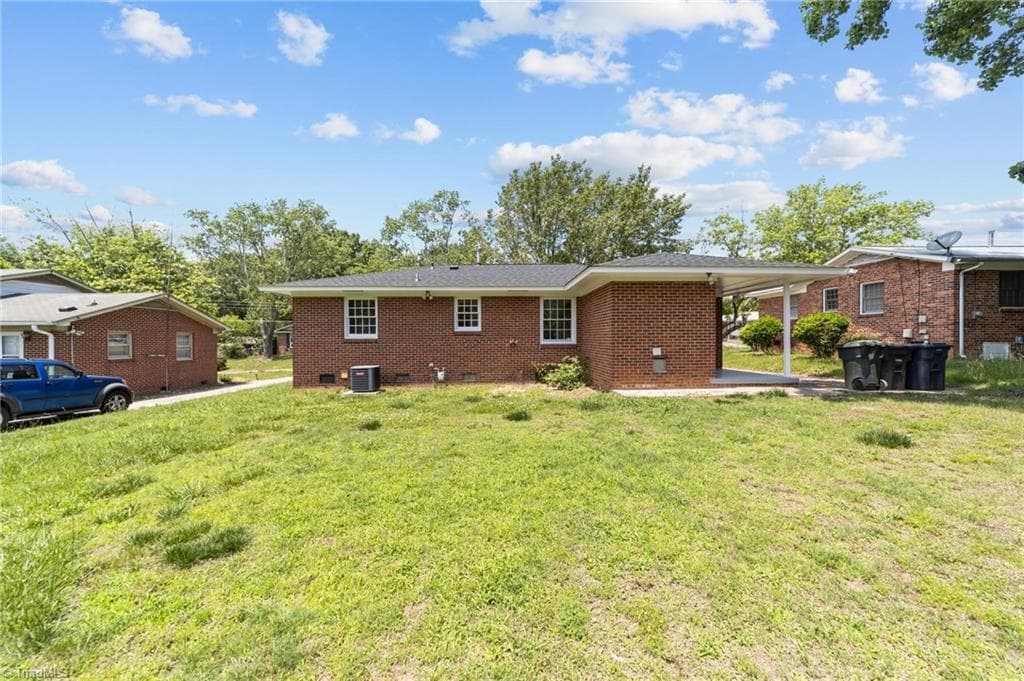 Stick/Site Built at 2507 Fontaine Road, Greensboro NC 27407, photo 26 of 34