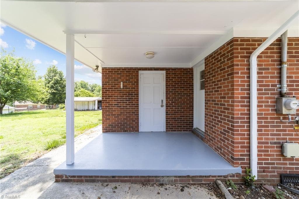 Stick/Site Built at 2507 Fontaine Road, Greensboro NC 27407, photo 24 of 34