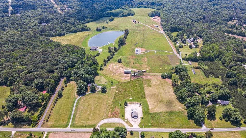 Remarks at 3219 Old Nc Highway 49, Asheboro NC 27205, Asheboro, photo 12 of 45