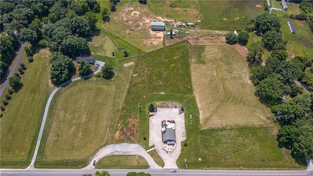 Remarks at 3219 Old Nc Highway 49, Asheboro NC 27205, Asheboro, photo 11 of 45