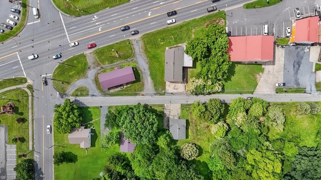 Investment at 557 E Dixie Drive, Asheboro NC 27203, Asheboro, photo 11 of 13