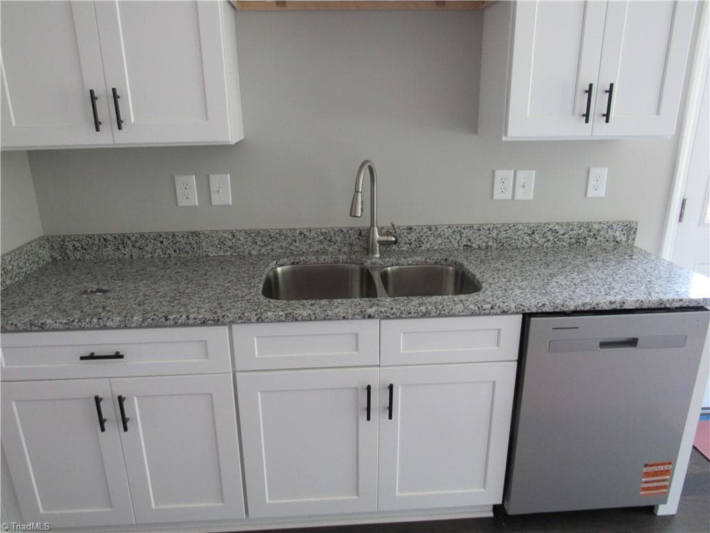Stick/Site Built at 2212 Cleveland Avenue, Winston-Salem NC 27105, Winston-Salem, photo 6 of 15