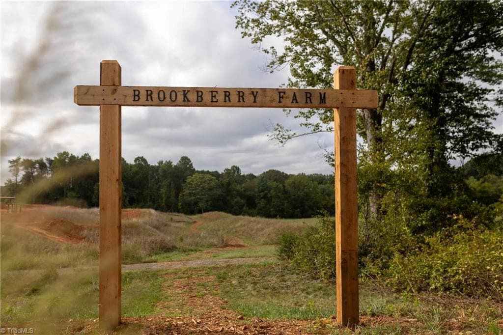 Stick/Site Built at 750 Royal Jasmine Court, Winston-Salem NC 27106, Winston-Salem, photo 10 of 11