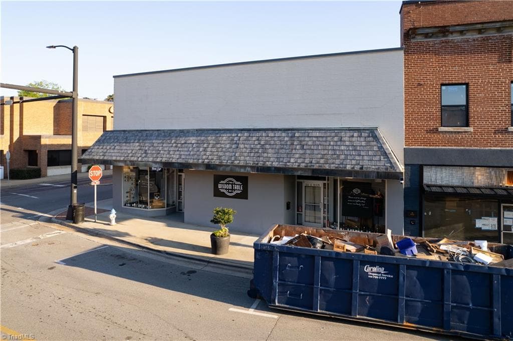 Retail at 101 E Main Street, Elkin NC 28621, Elkin, photo 11 of 86