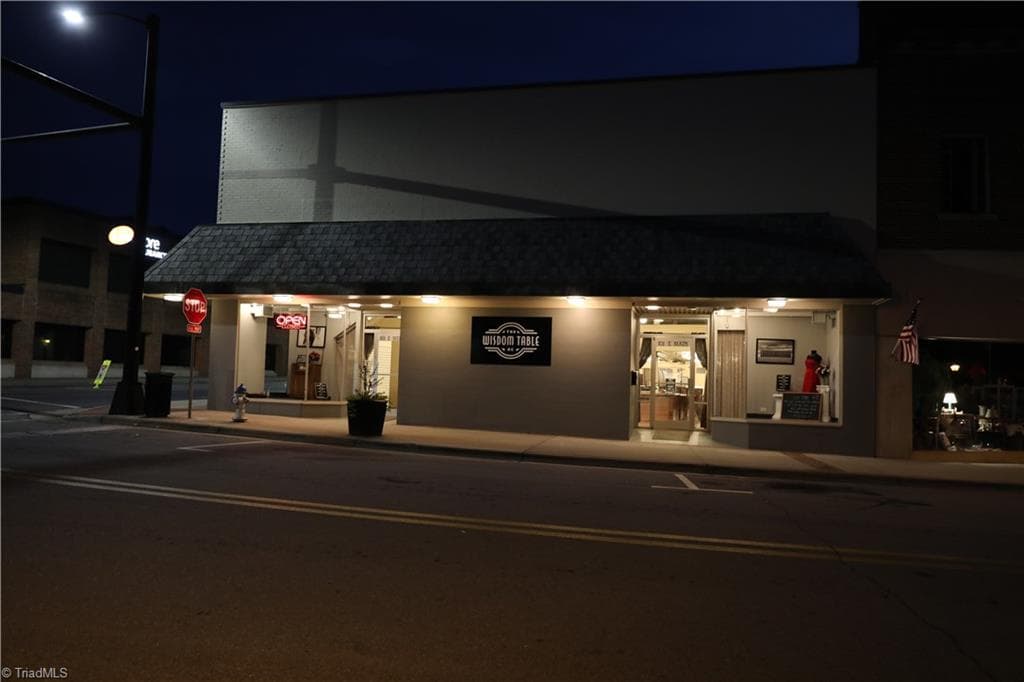 Retail at 101 E Main Street, Elkin NC 28621, Elkin, photo 13 of 86