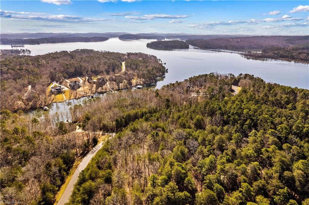 Single Family Residence at 642 Whisper Lake Drive, New London NC 28127, photo 6 of 22