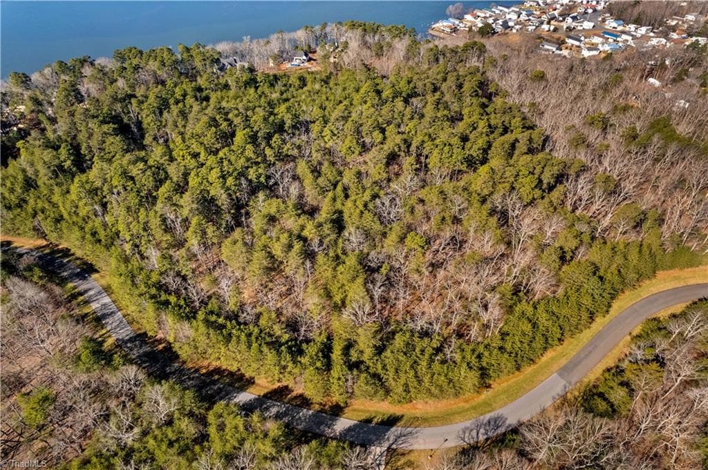 Single Family Residence at 642 Whisper Lake Drive, New London NC 28127, photo 10 of 22