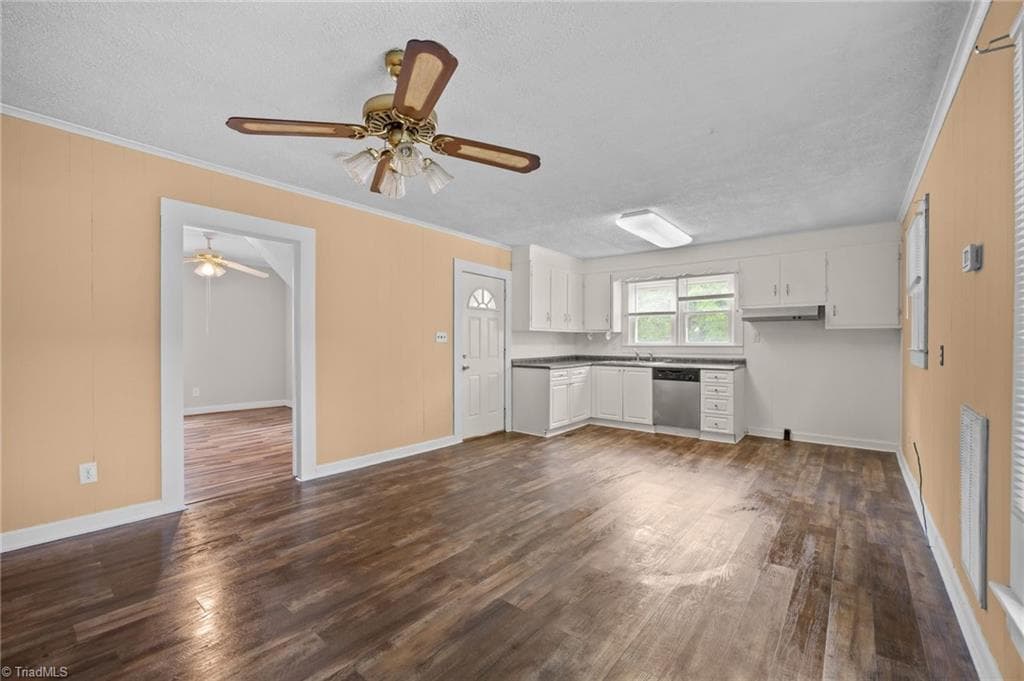 Stick/Site Built at 217 Moon Street, Thomasville NC 27360, photo 12 of 31