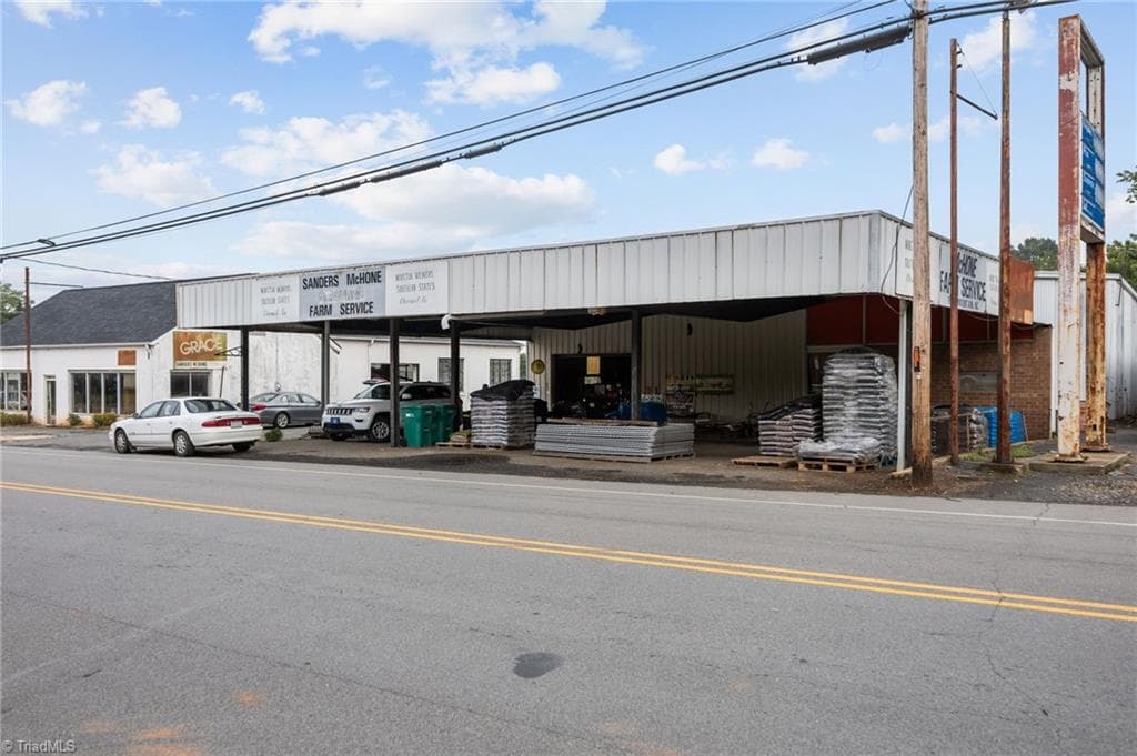 Retail at 607 Main Street # D, Pilot Mountain NC 27041, photo 3 of 44