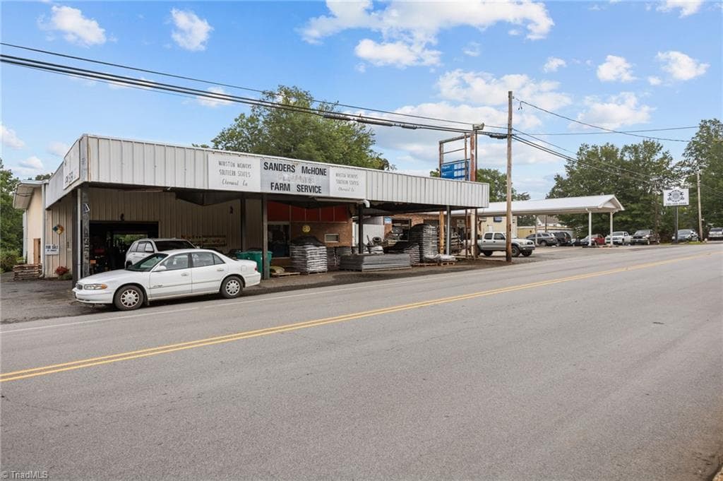 Retail at 607 Main Street # D, Pilot Mountain NC 27041, photo 5 of 44