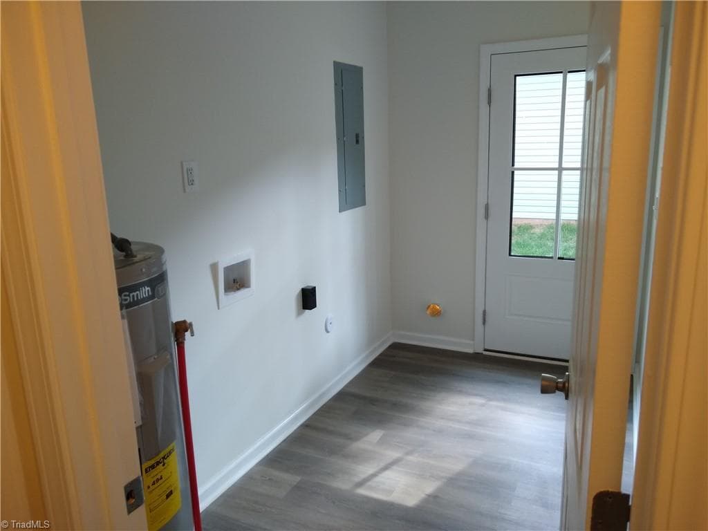 Stick/Site Built at 741 Meadowgreen Village Drive, Eden NC 27288, photo 3 of 8