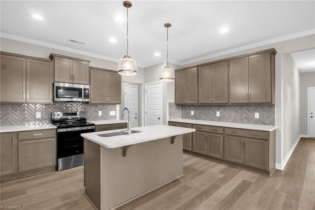 3619 Townland Circle, Clemmons NC 27012