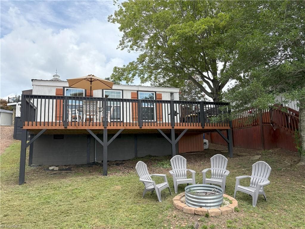 162 Dogwood Circle, New London NC 28127