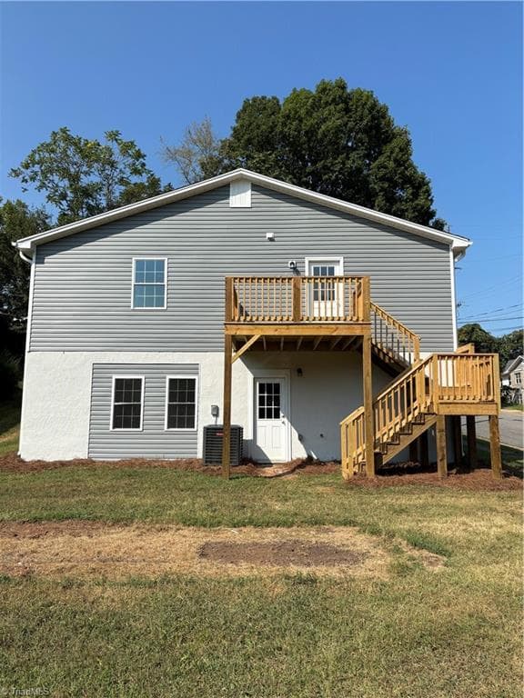 Stick/Site Built at 16 Aaron Street, Martinsville VA 24112, Martinsville, photo 2 of 18
