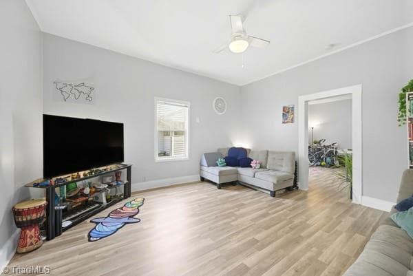 Triplex at 815 Milton Street, Greensboro NC 27403, photo 2 of 43