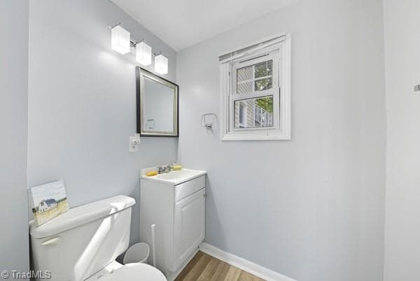 Triplex at 815 Milton Street, Greensboro NC 27403, photo 10 of 43