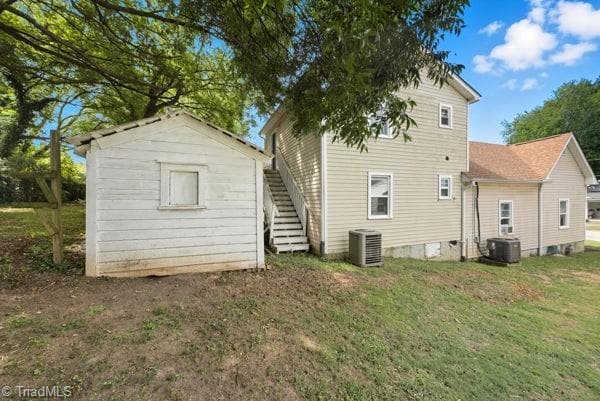 Stick/Site Built at 815 Milton Street, Greensboro NC 27403, photo 36 of 43