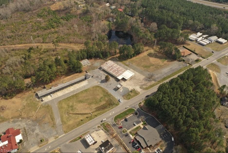 Retail at 1055 Albemarle Road, Troy NC 27371, photo 7 of 39