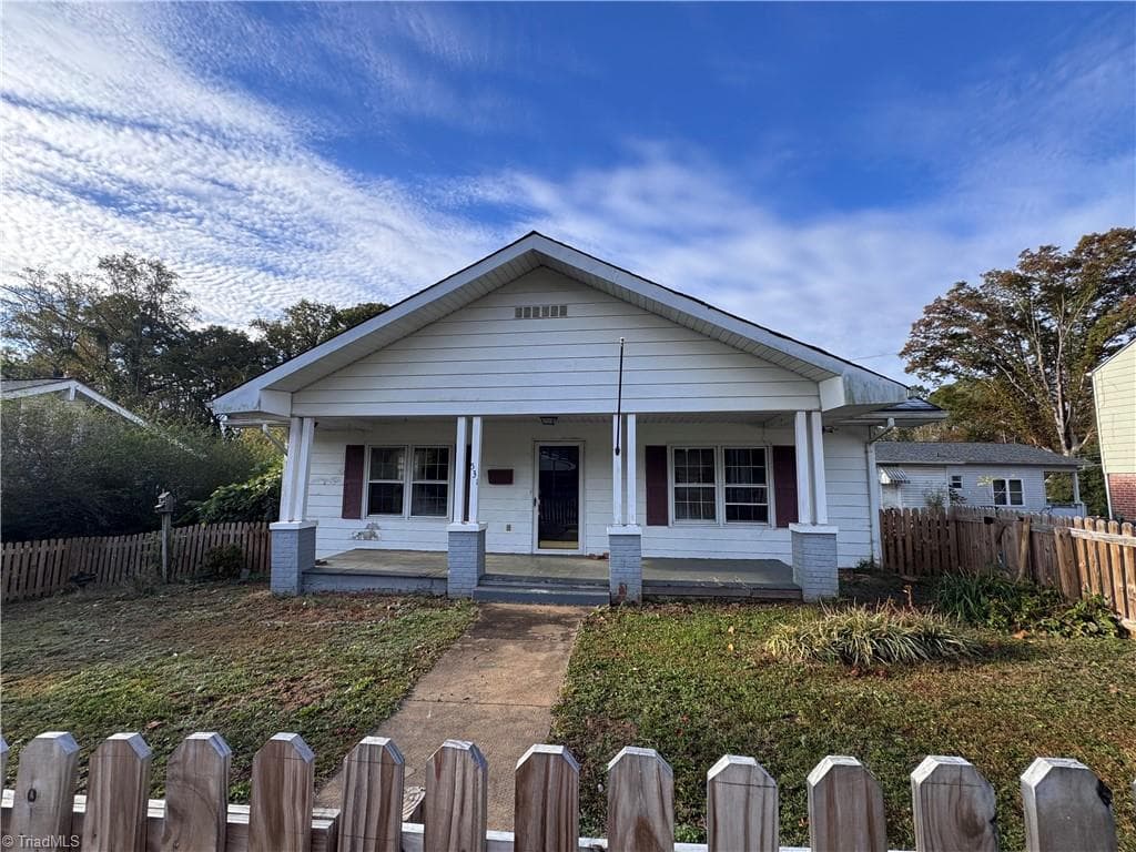 Stick/Site Built at 531 Elk Spur Street, Elkin NC 28621, photo 7 of 20