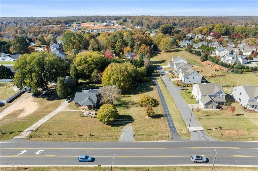 Single Family Residence at 610 Meadowlark Drive, Winston-Salem NC 27106, Winston-Salem, photo 11 of 24