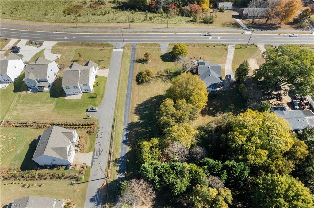 Single Family Residence at 610 Meadowlark Drive, Winston-Salem NC 27106, Winston-Salem, photo 21 of 24