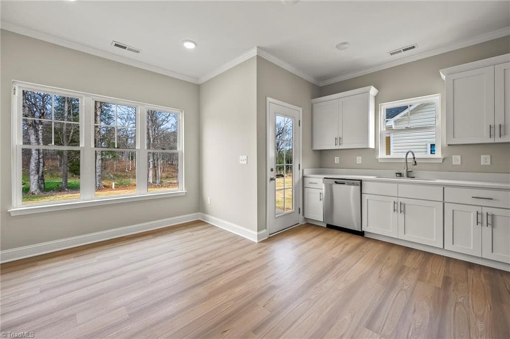 Stick/Site Built at 1376 Piedmont Drive, Lexington NC 27295, Lexington, photo 5 of 28
