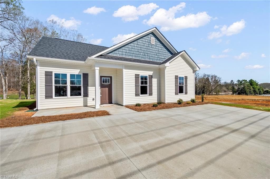 Stick/Site Built at 1380 Piedmont Drive, Lexington NC 27295, Lexington, photo 5 of 28
