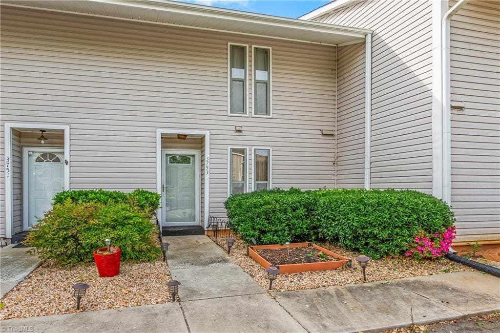 3753 Heathrow Drive, Winston-Salem NC 27127