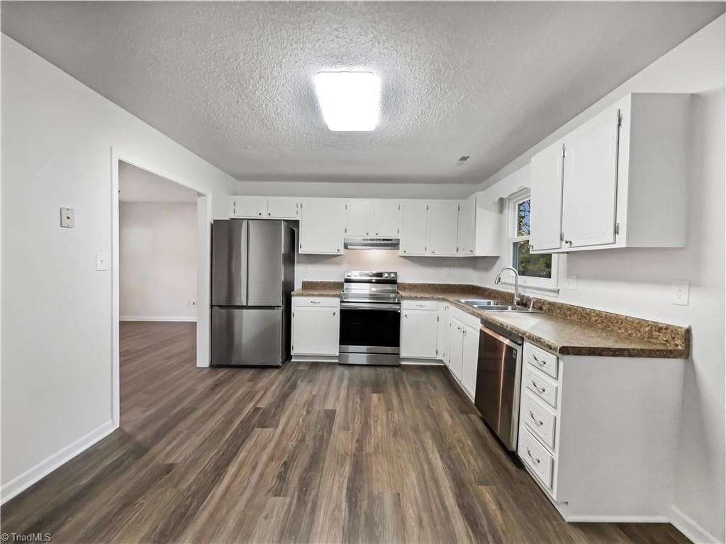 Stick/Site Built at 4051 Gordon Court, Winston-Salem NC 27104, Winston-Salem, photo 11 of 18