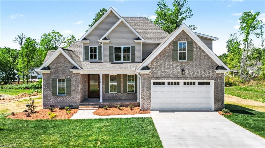 Stick/Site Built at 7609 Sir William Drive, Kernersville NC 27284, photo 4 of 36