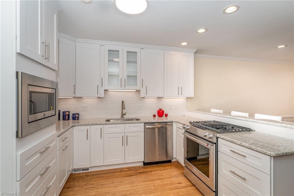 3 Folkstone Drive, Greensboro NC 27403