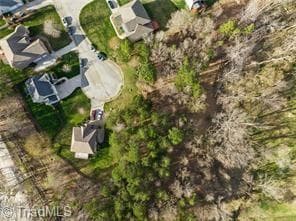 Single Family Residence at 2700 Edenridge Drive, High Point NC 27265, High Point, photo 35 of 36