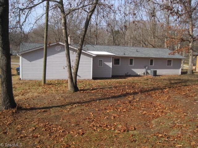 Stick/Site Built at 110 Billy Avenue, Archdale NC 27263, photo 2 of 17