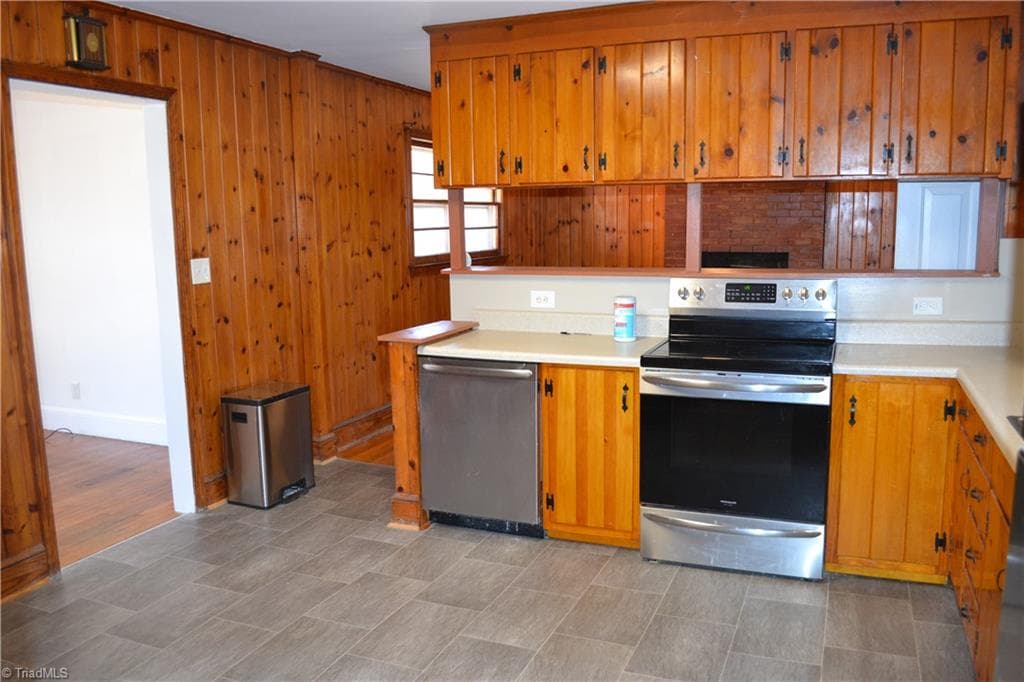 Stick/Site Built at 812 Dan Valley Road, Madison NC 27025, Madison, photo 11 of 26