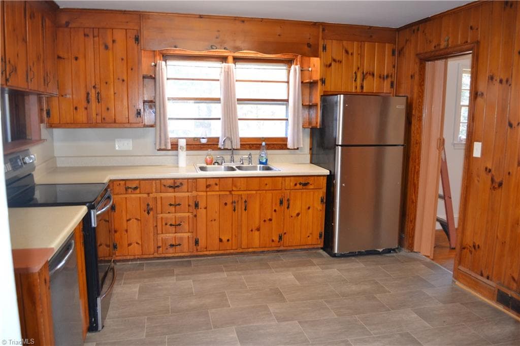 Stick/Site Built at 812 Dan Valley Road, Madison NC 27025, Madison, photo 13 of 26