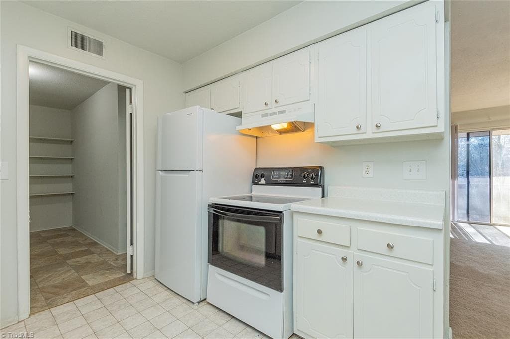 Stick/Site Built at 2240 Sunderland Road # 65N, Winston-Salem NC 27103, Winston-Salem, photo 13 of 26