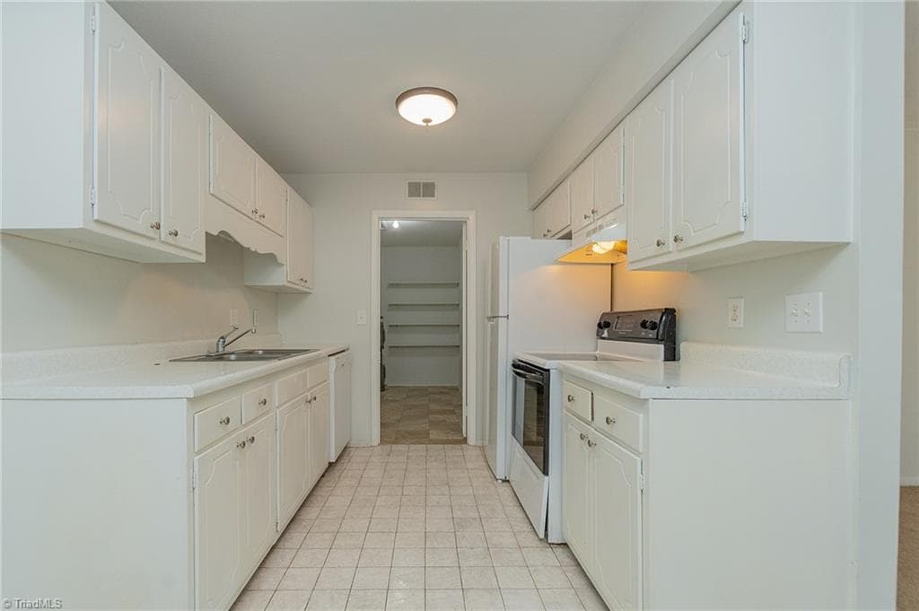 Stick/Site Built at 2240 Sunderland Road # 65N, Winston-Salem NC 27103, Winston-Salem, photo 11 of 26