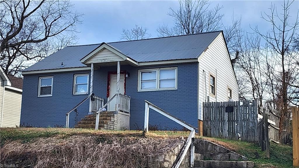 Stick/Site Built at 1210 22nd Street, Winston-Salem NC 27105, Winston-Salem, photo 13 of 13