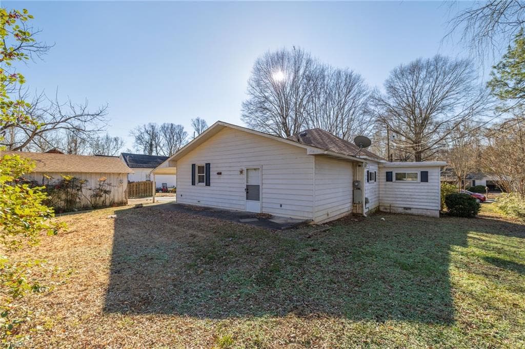 Stick/Site Built at 814 Martin Street, Eden NC 27288, photo 33 of 34