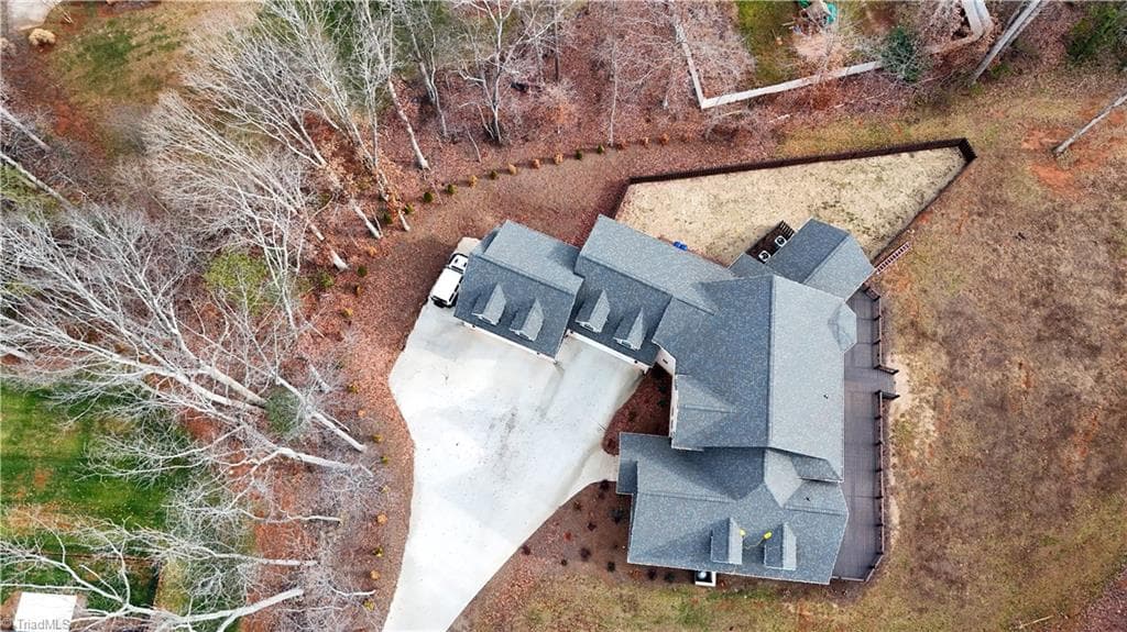 Stick/Site Built at 128 Provence Court, King NC 27021, photo 8 of 39