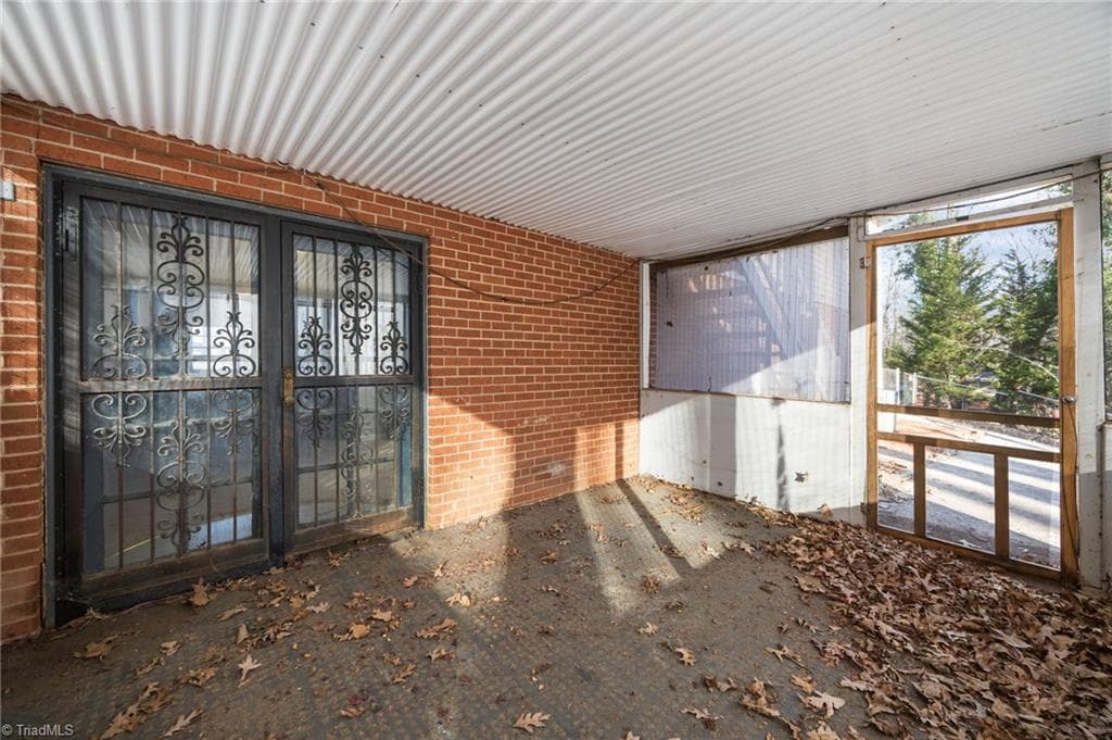 Stick/Site Built at 3742 Crosland Road, Winston-Salem NC 27106, Winston-Salem, photo 26 of 37