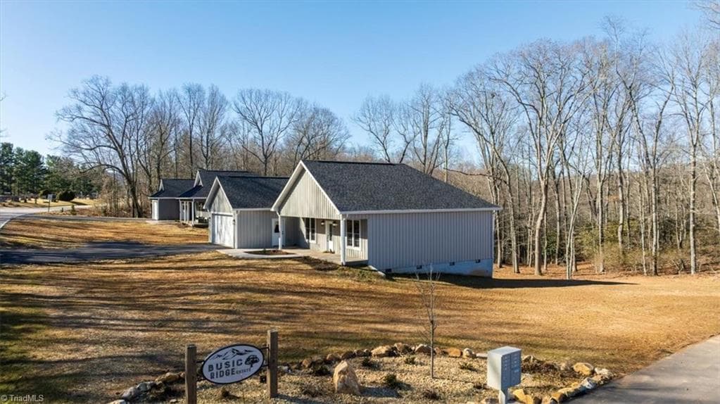 Stick/Site Built at 587 Memorial Park Drive, Sparta NC 28675, Sparta, photo 6 of 49