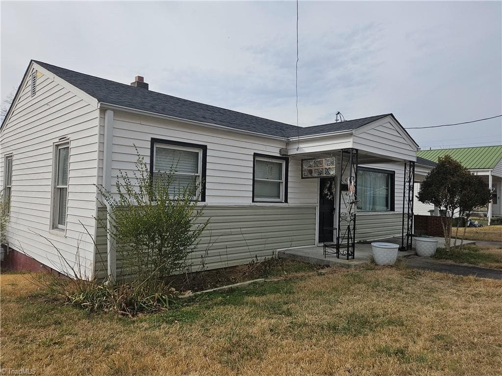 307 Washburn Street, Lexington NC 27292