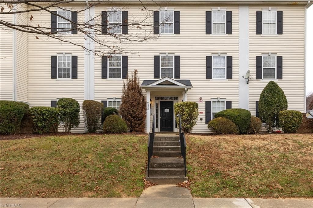 2204 Mcconnell Drive, Kernersville NC 27284